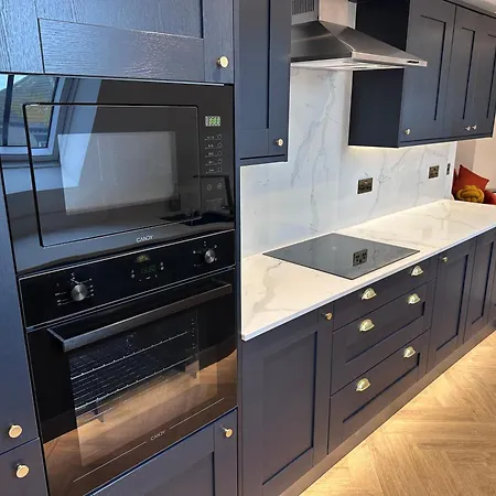 Elegant 2 Bed Penthouse In Lägenhet *
