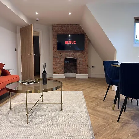 Elegant 2 Bed Penthouse In Lägenhet *